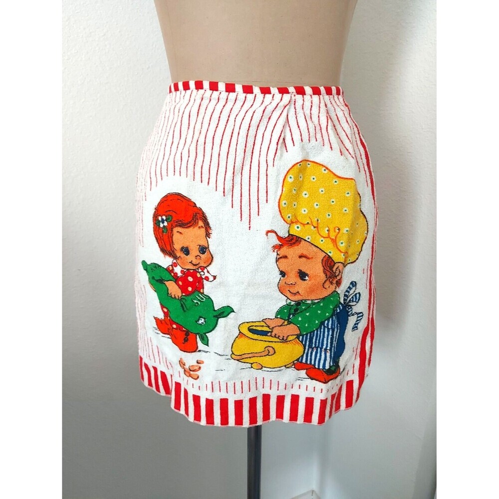 Vintage Terry Cloth Red and White Cute Baking Scene Apron - Picture 2 of 3